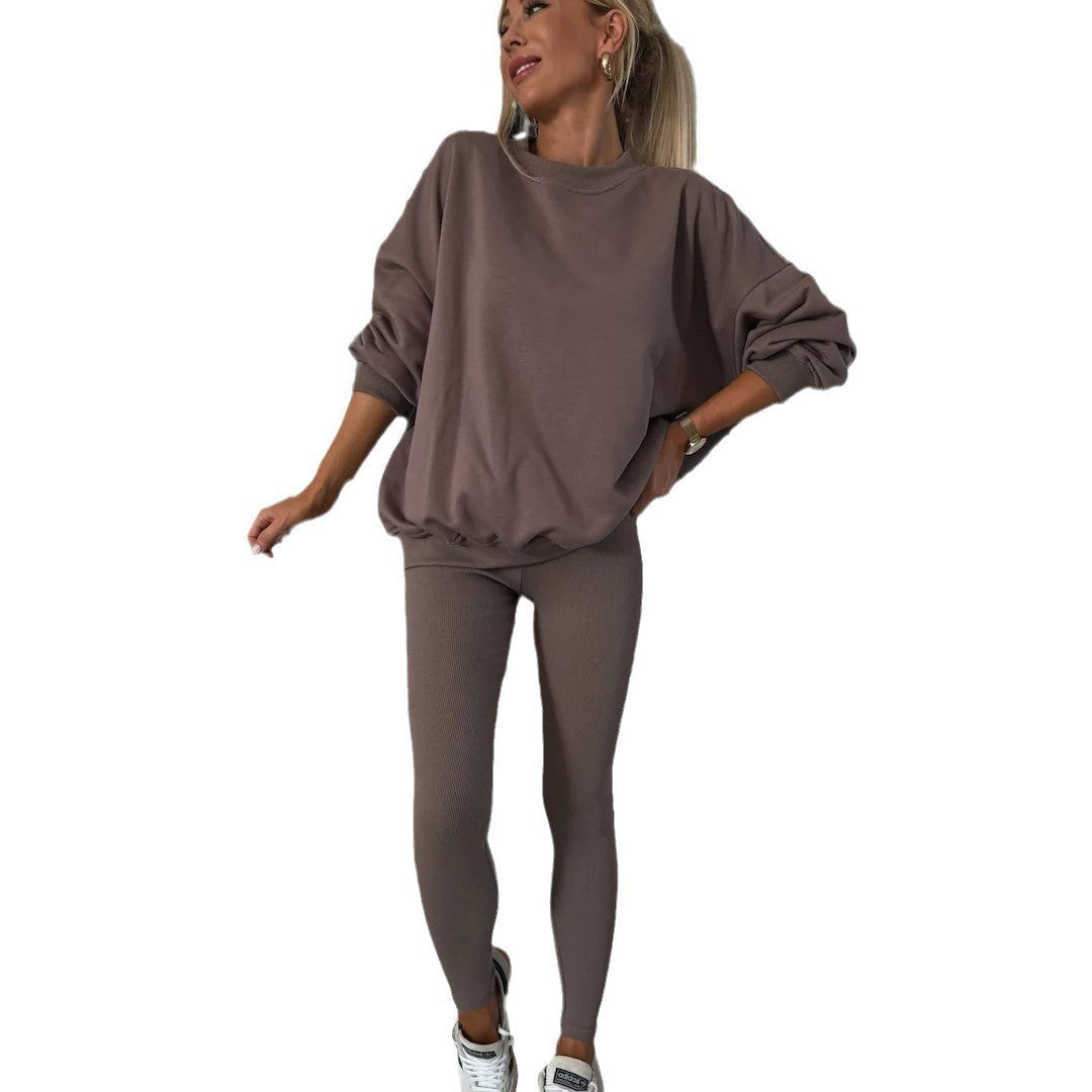 Damen zweiteiliges Lounge-Set mit oversized Sweatshirt und enganliegender Rippleggings – Avérine