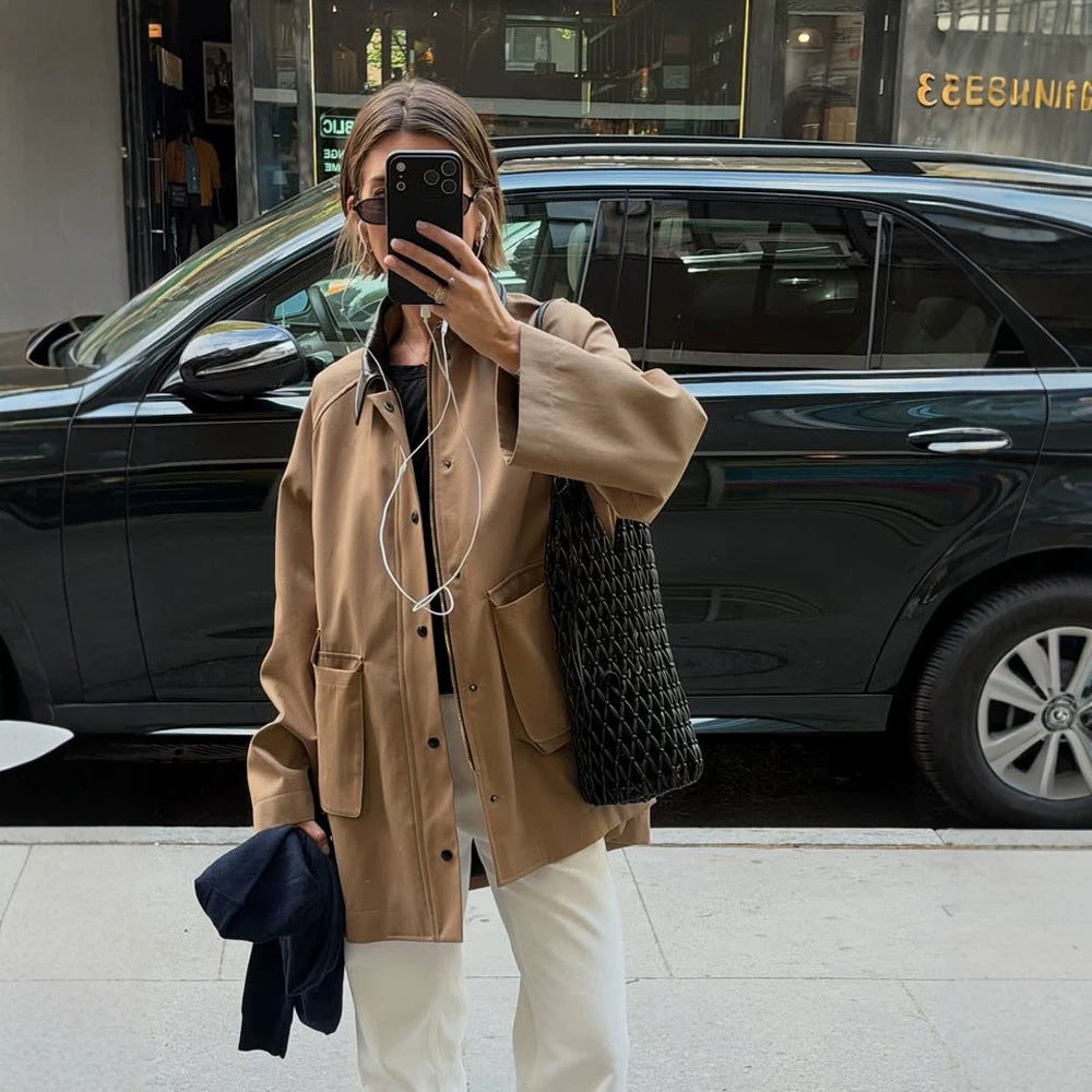 Damen Oversize utilitarische Jacke mit großen Pattentaschen und Kontrastkragen Echoarchiv