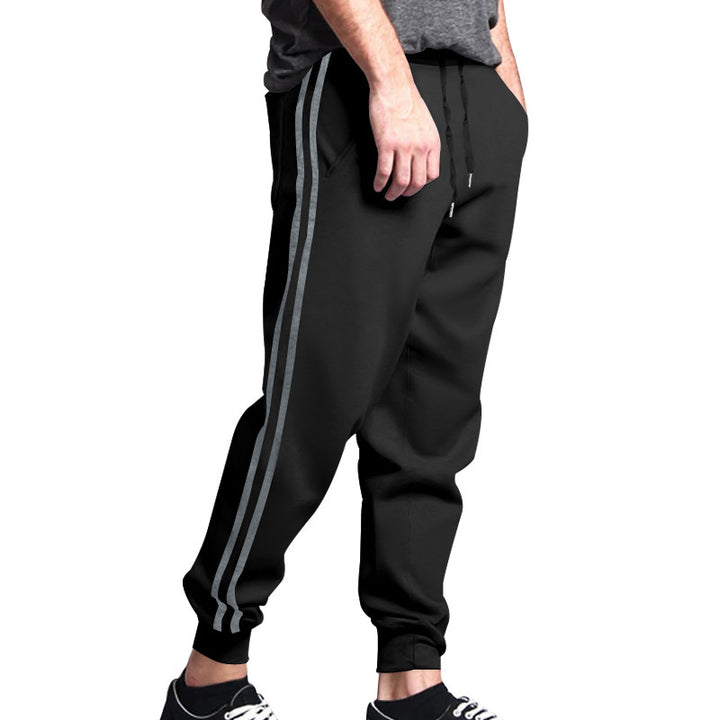 Herren Sportliche Jogginghose mit seitlichem Streifen Echoarchiv