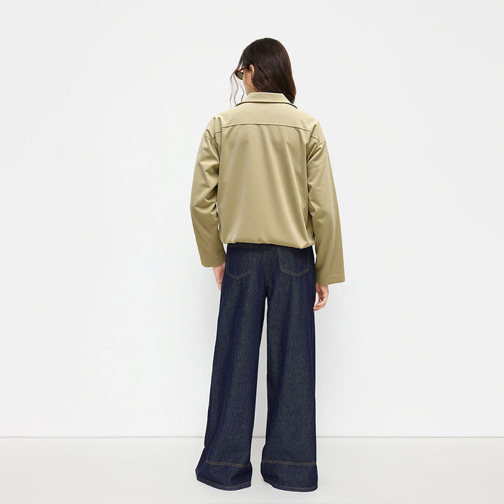 Damen kurze Oversize-Bomberjacke mit Reißverschluss, leichtem Kragen und elastischem Saum – Avenza