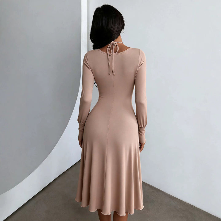 Damen gerafftes A-Linien Midikleid mit gekreuzten Trägern, figurformender Brustpartie und langen Ärmeln – Élara