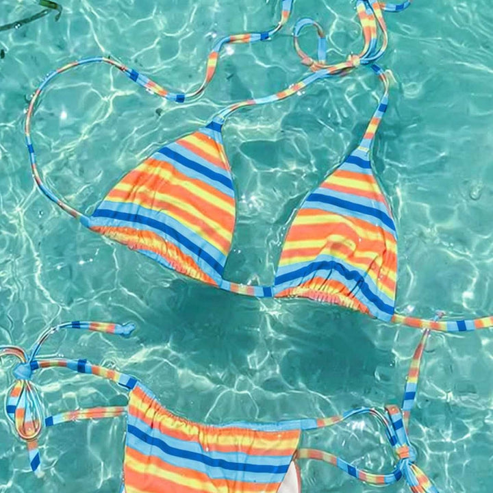 Damen Triangel-Bikini mit verstellbaren Seitenbändern und buntem Streifenmuster Echo Archiv