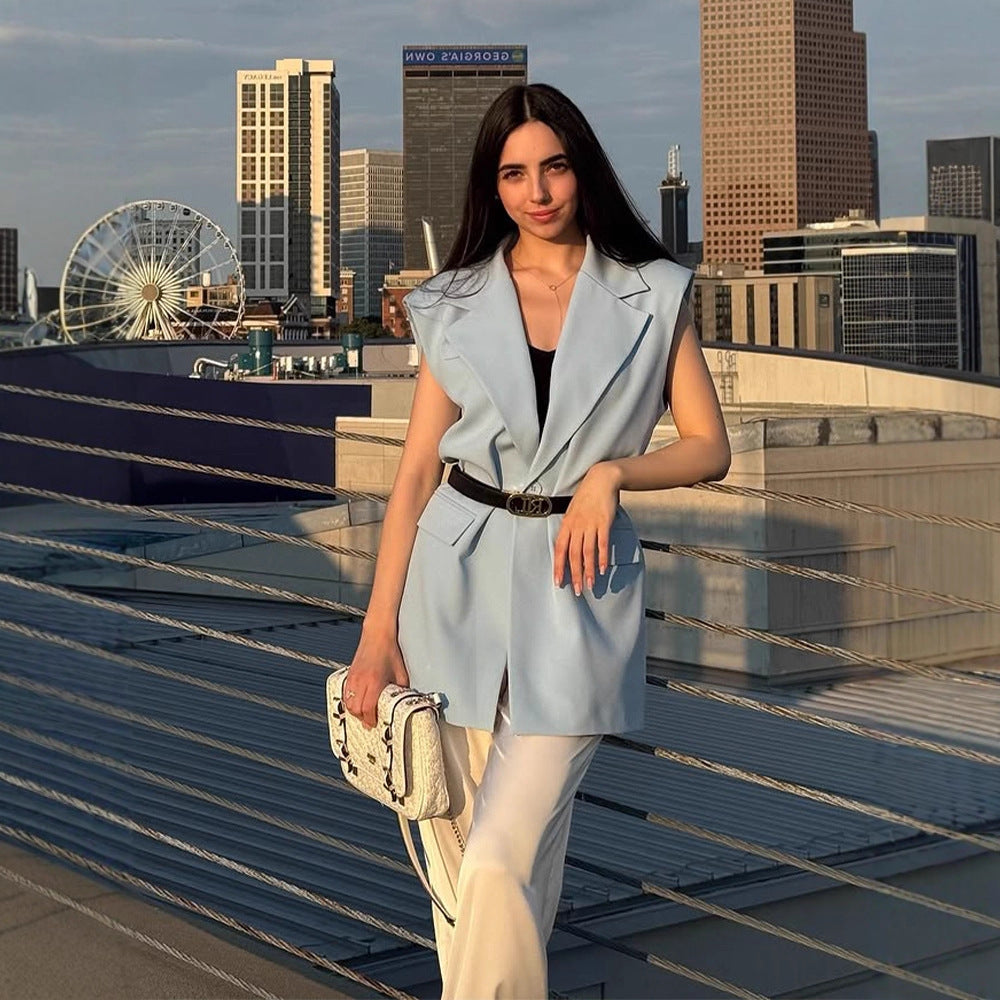 Damen Ärmellose Longblazer-Weste mit betonter Schulterpartie und Taillenform Echoarchiv