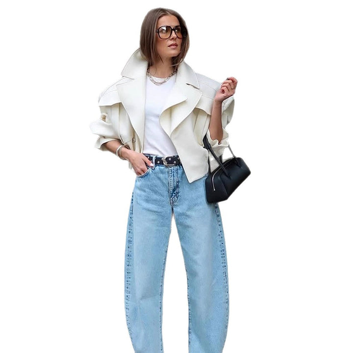 Damen Oversize-Boxy-Blouson mit voluminösen Ärmeln und hochgeschnittener Bundfaltenhose Echoarchiv