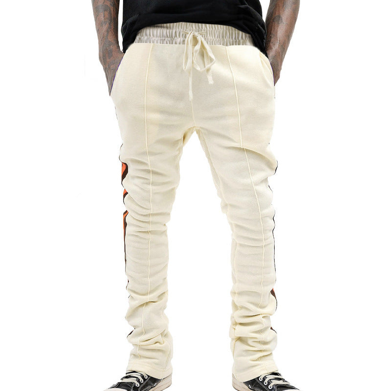 Herren Slim-Fit Jogginghose mit Tunnelzug, markanten Ziernähten & seitlichem Panel – Sorevano