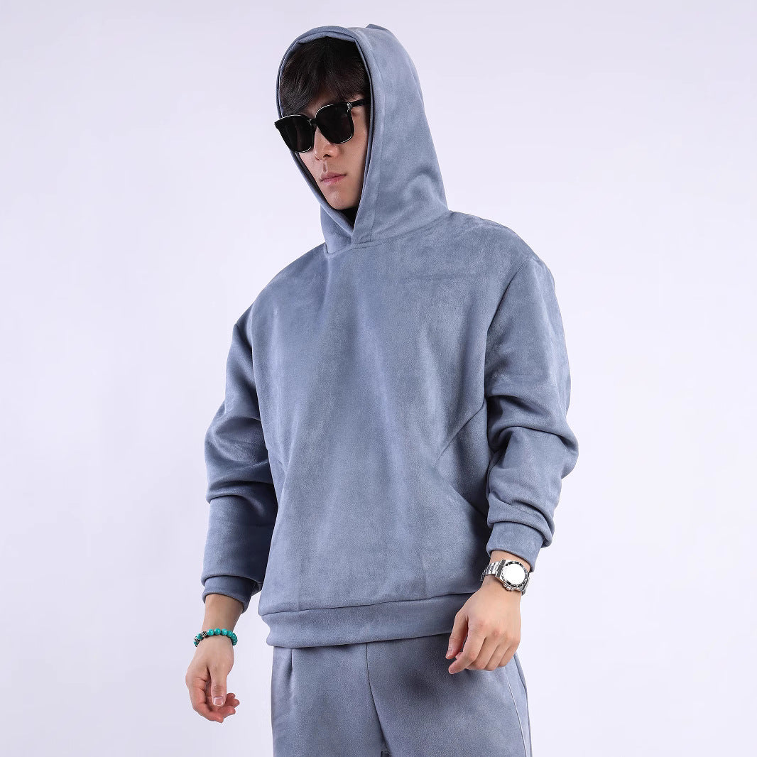 Herren Kapuzensweatshirt aus weichem Fleece-Material mit innovativen Details Echoarchiv