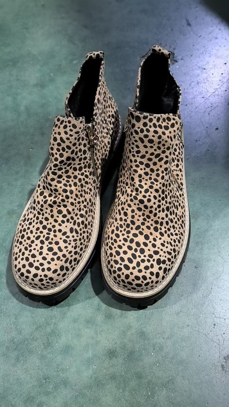 Damen Ankle-Boots mit grober Profilsohle und seitlichem Reißverschluss – Varelle