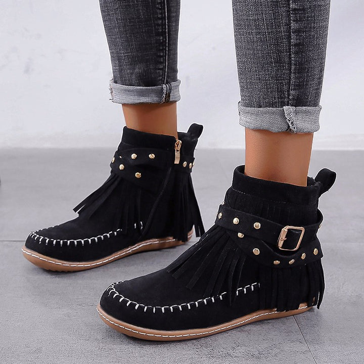 Damen nan Fransen-Mokassin-Stiefelette mit Ziergurt, Schnalle und weicher Gummisohle Echo Archiv