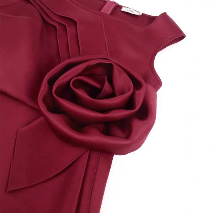 Damen figurbetontes Kleid mit schicker Rüschenapplikation Echo Archiv