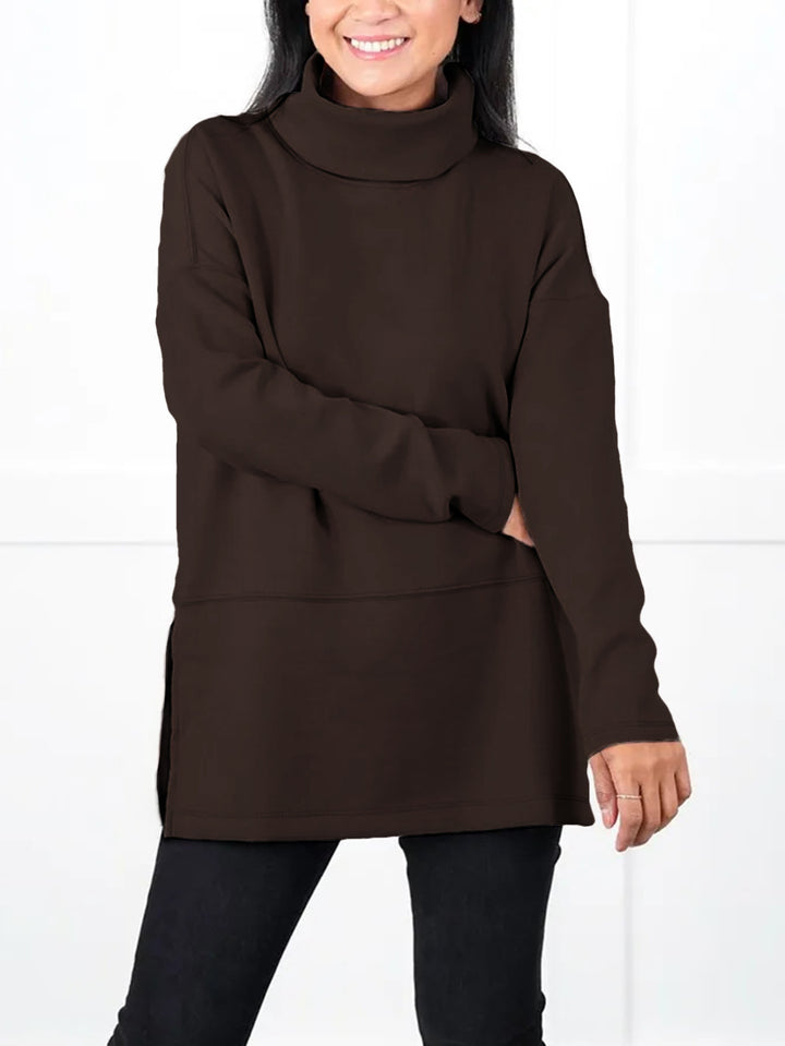 Damen Oversize Sweat-Tunika mit hohem Rollkragen, seitlichen Schlitzen und verlängertem Saum – Avérine