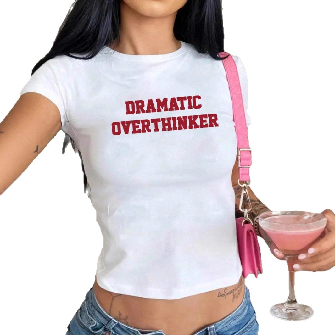 Damen T-Shirt mit kreativem Schriftzug und figurschmeichelndem Schnitt Echo Archiv