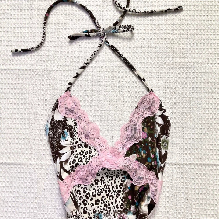 Damen Verspieltes Haltertop mit floralem und Leopardenmuster Echo Archiv