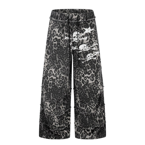 Damen Weite Cargo-Culotte-Shorts mit Fransenstufen und Totenkopf-Print Echoarchiv