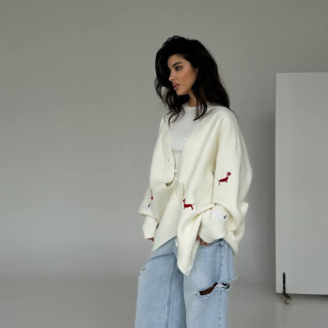 Damen Oversized Strickcardigan mit gestickten Dackelmotiven – Veloura