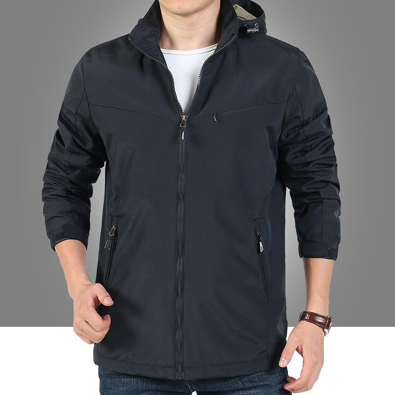 Herren leichter Funktions-Kapuzenblouson mit winddichter Shell, verdecktem Reißverschluss und Multi-Taschen Echoarchiv
