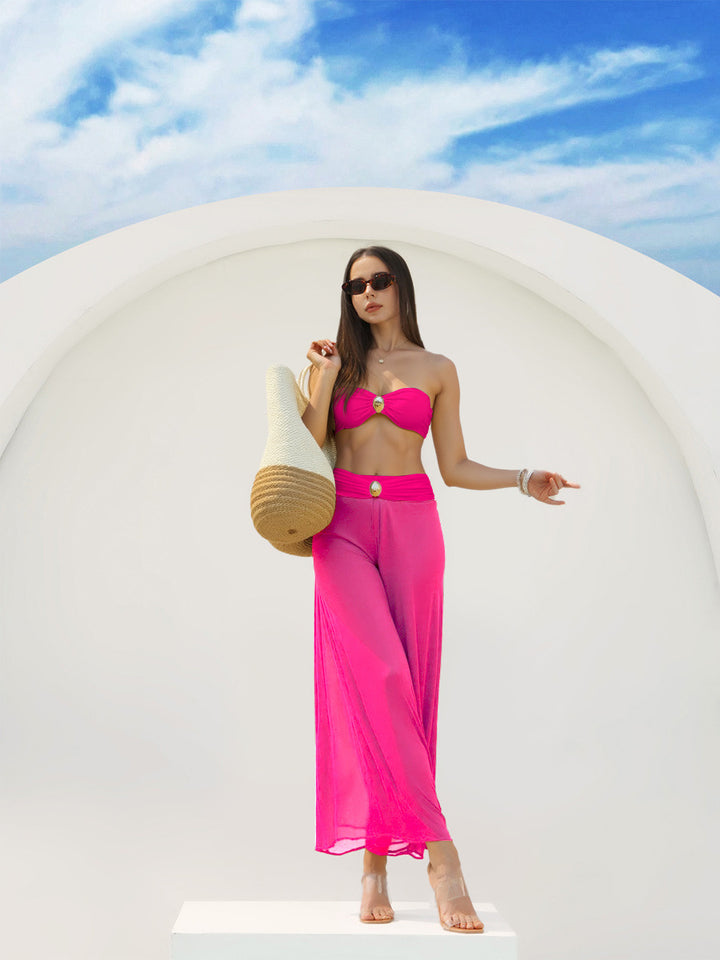 Damen Bandeau-Bikini mit elegantem Wickelrock und modischem Schmuckdetail Echo Archiv