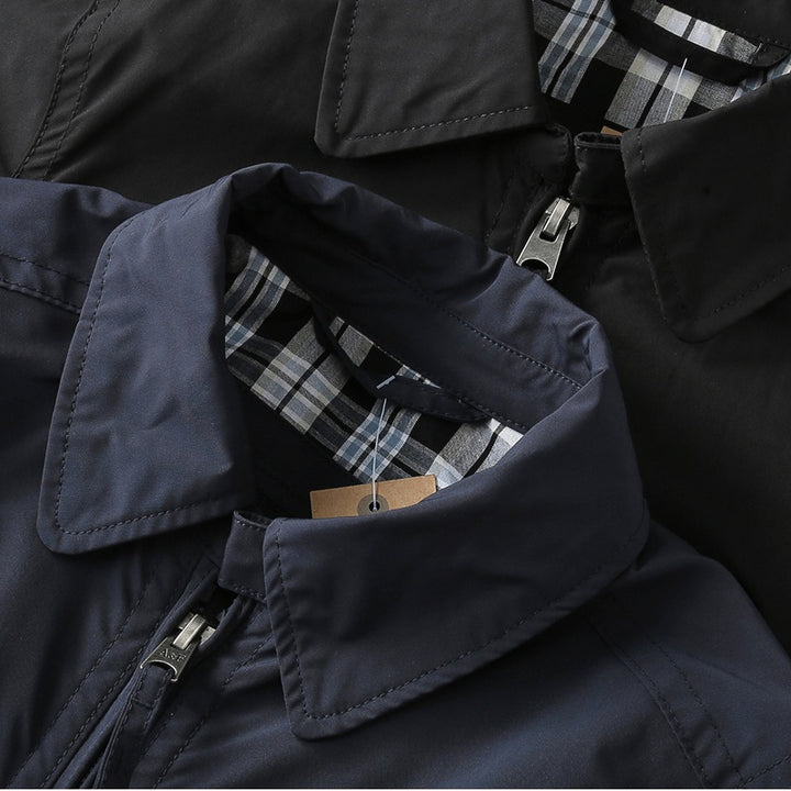 Herren lässige Übergangsjacke mit praktischem Stehkragen und gemusterter Innenauskleidung Echoarchiv