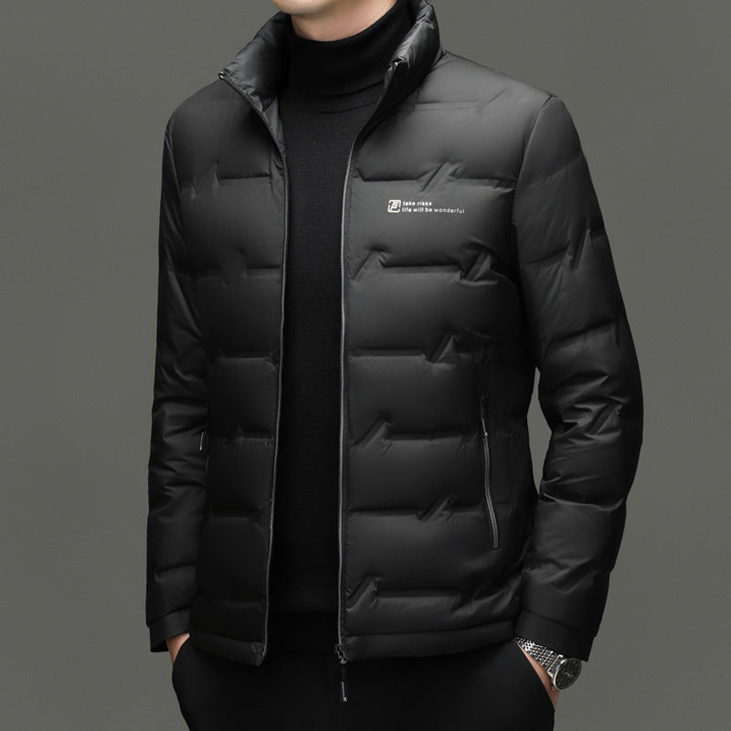 Herren Daunenjacke mit hohem Kragen und leichtem Futter Echoarchiv