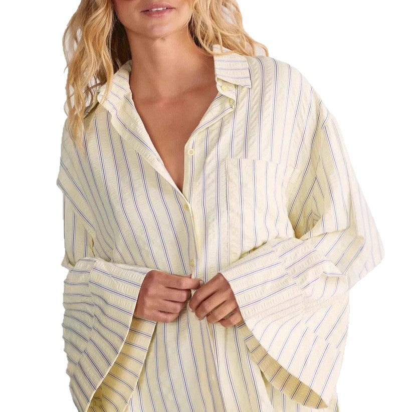 Damen Oversize-Hemdbluse mit weitem Glockenärmel und feinem Streifenmuster – Élovi