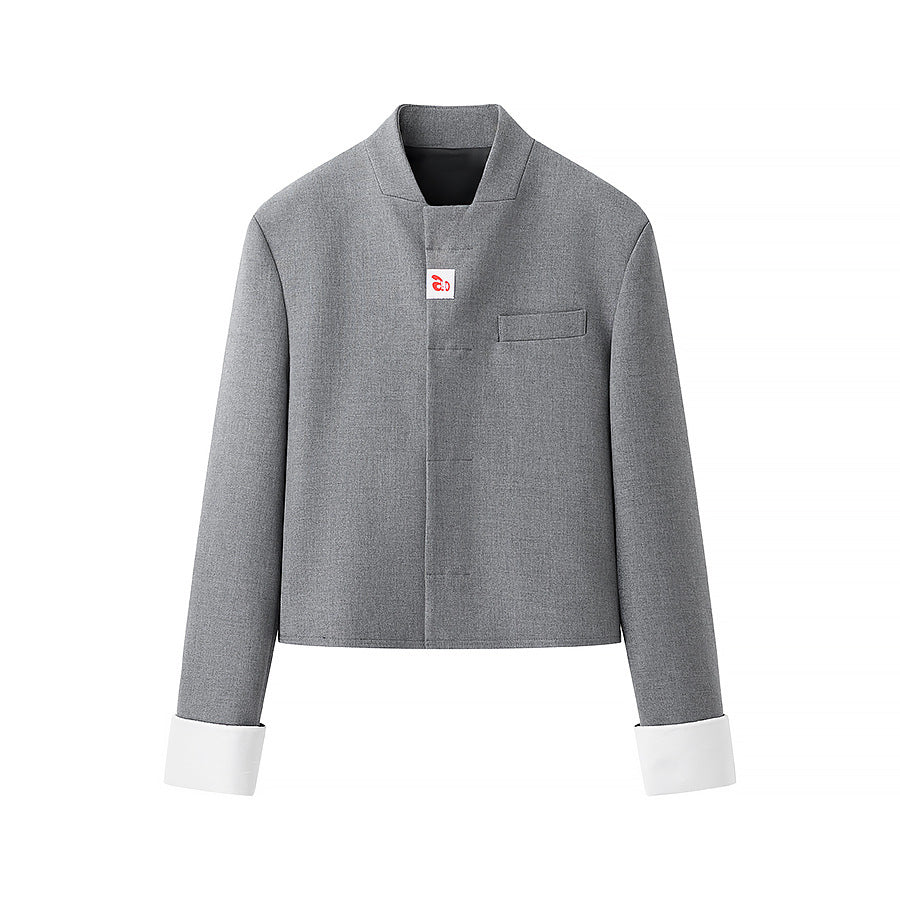 Damen kurzer Boxy-Blazer mit verdeckter Knopfleiste Stehkragen und kontrastumschlagärmeln – Valéne