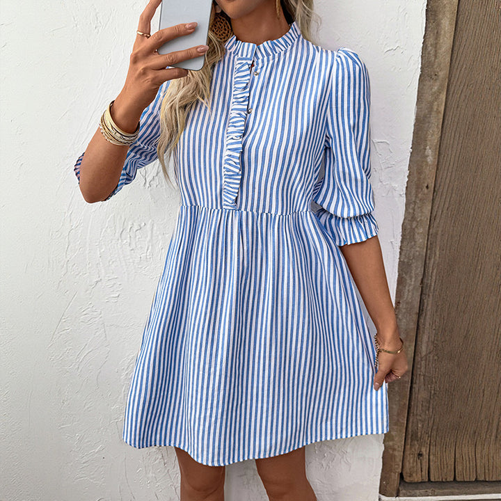 Damen Gestreiftes Leinen-Kurzkleid mit Rüschendetail – Élara