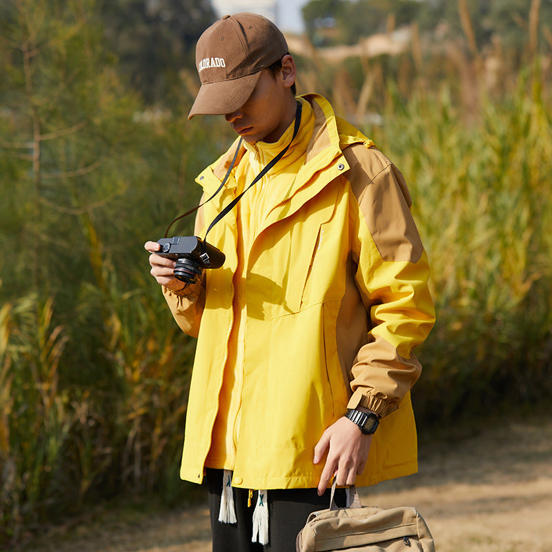 Damen zweilagige wasserabweisende Outdoorjacke mit Kapuze, Taillenregulierung und Kontrastbesätzen Echoarchiv