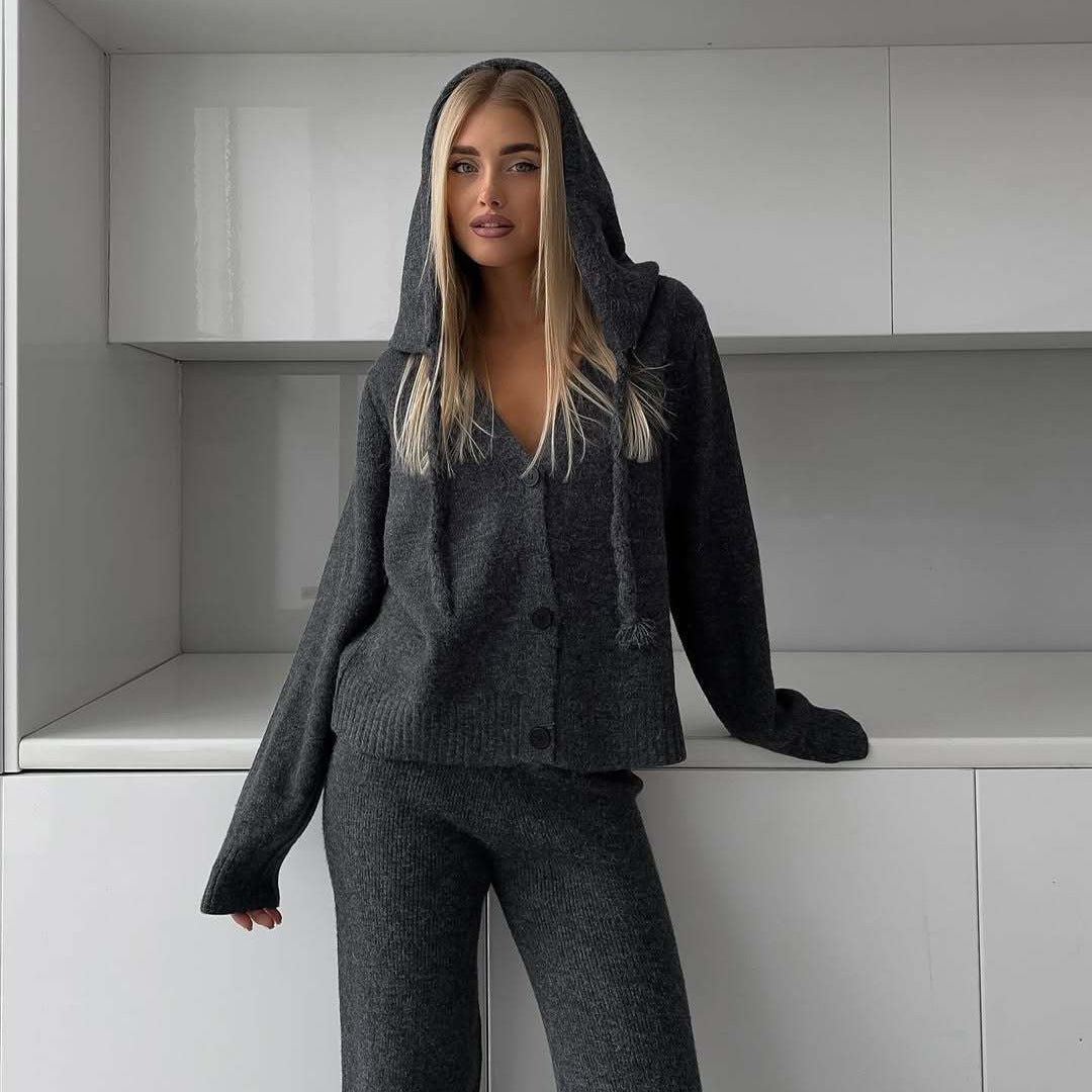 Damen kuscheliges Feinstrick-Cardigan-Set mit V-Ausschnitt und hochgeschnittener Schlaghose – Veloura