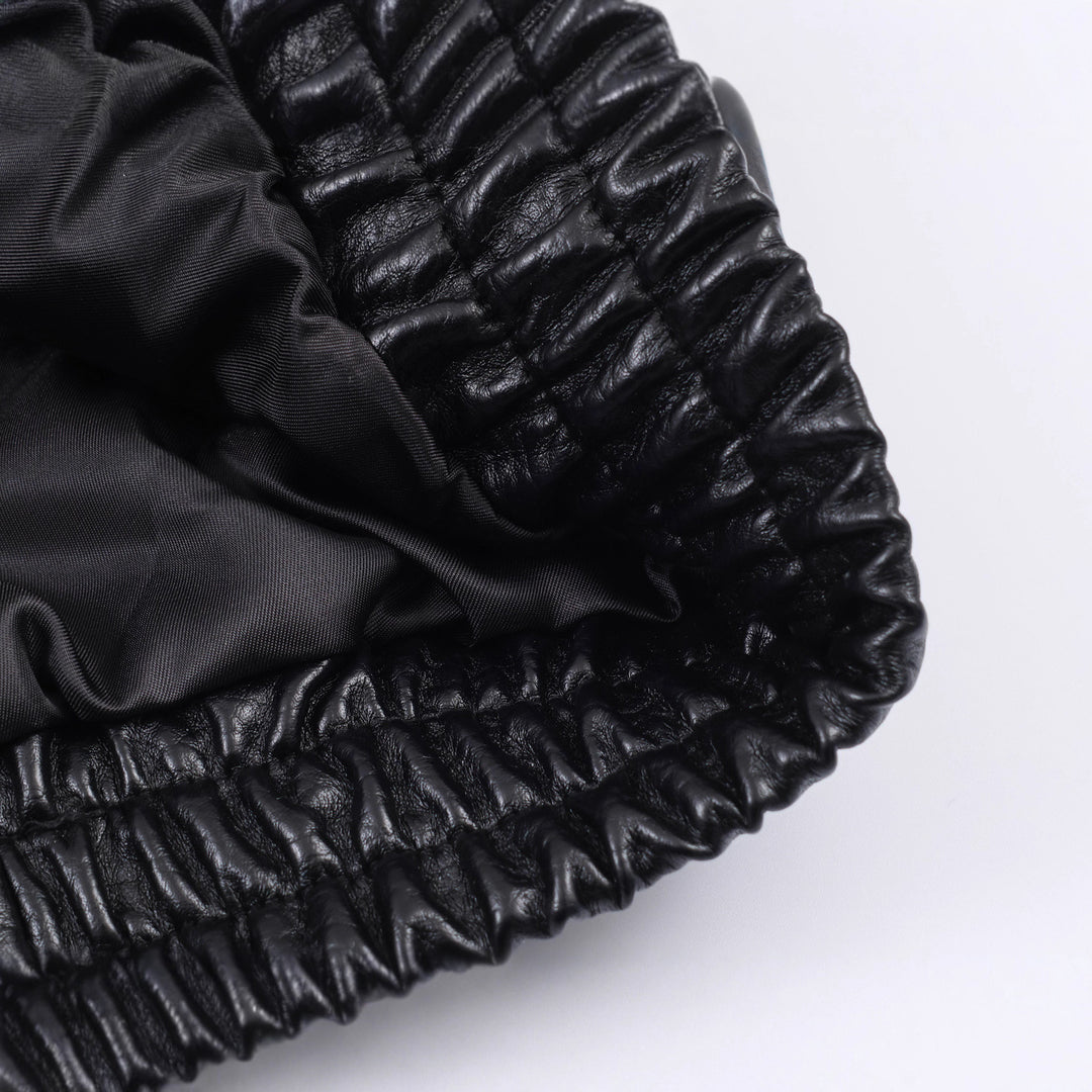 Damen Kurzes Oversized-Bomberjacke aus veganer Lederoptik mit hohem Funnelkragen Echoarchiv