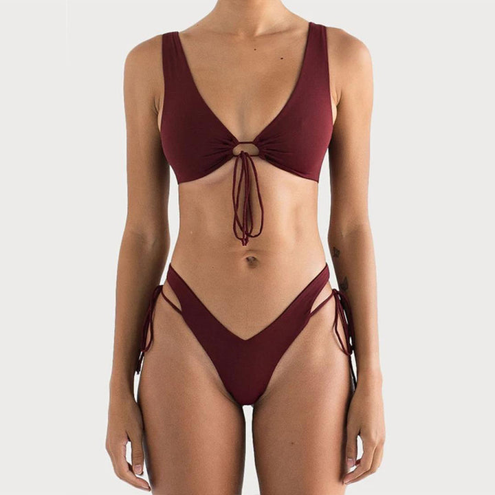 Damen Triangel-Bikini mit innovativem Schnitt und verstellbaren Seitenbändern Echo Archiv