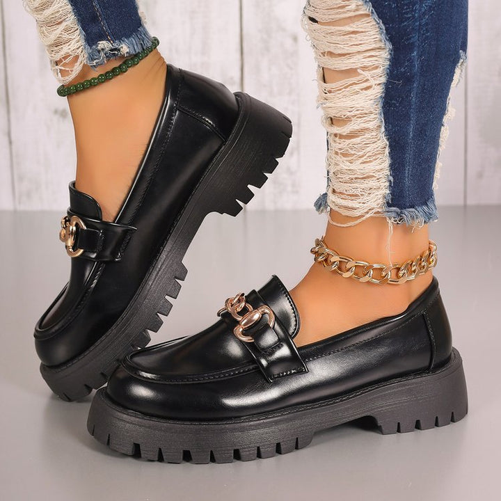 Damen klobige Loafer im Leder-Look mit profiliertem Plateau und Gliederketten-Applikation Echoarchiv