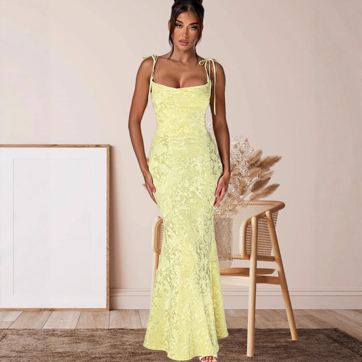 Damen Elegantes Maxikleid mit verführerischen Spaghettiträgern Echo Archiv