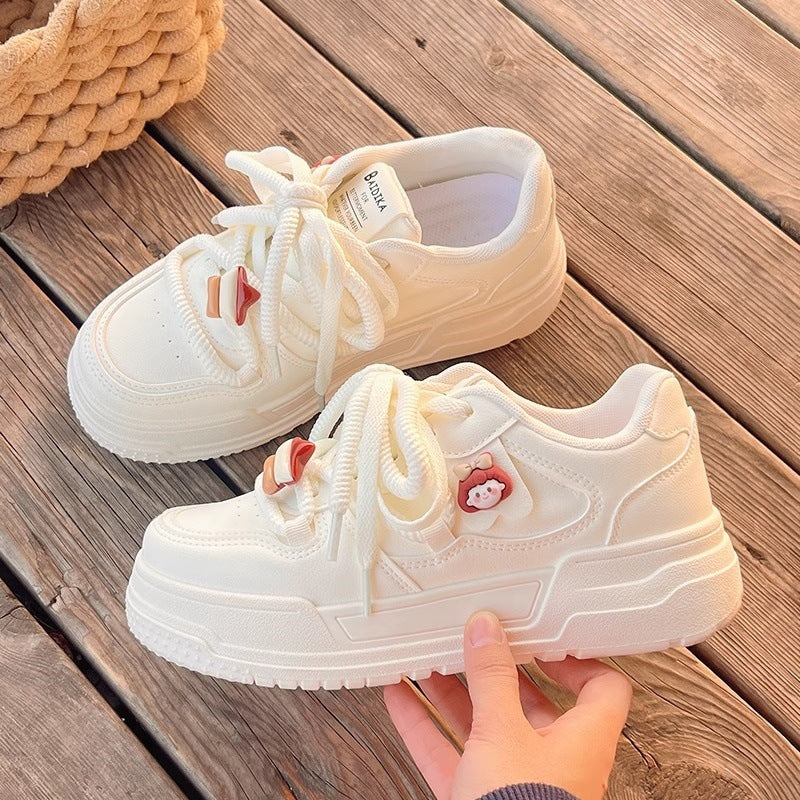 Damen Sportliche Sneaker mit dekorativen Tierapplikationen und dämpfender Sohle Echo Archiv