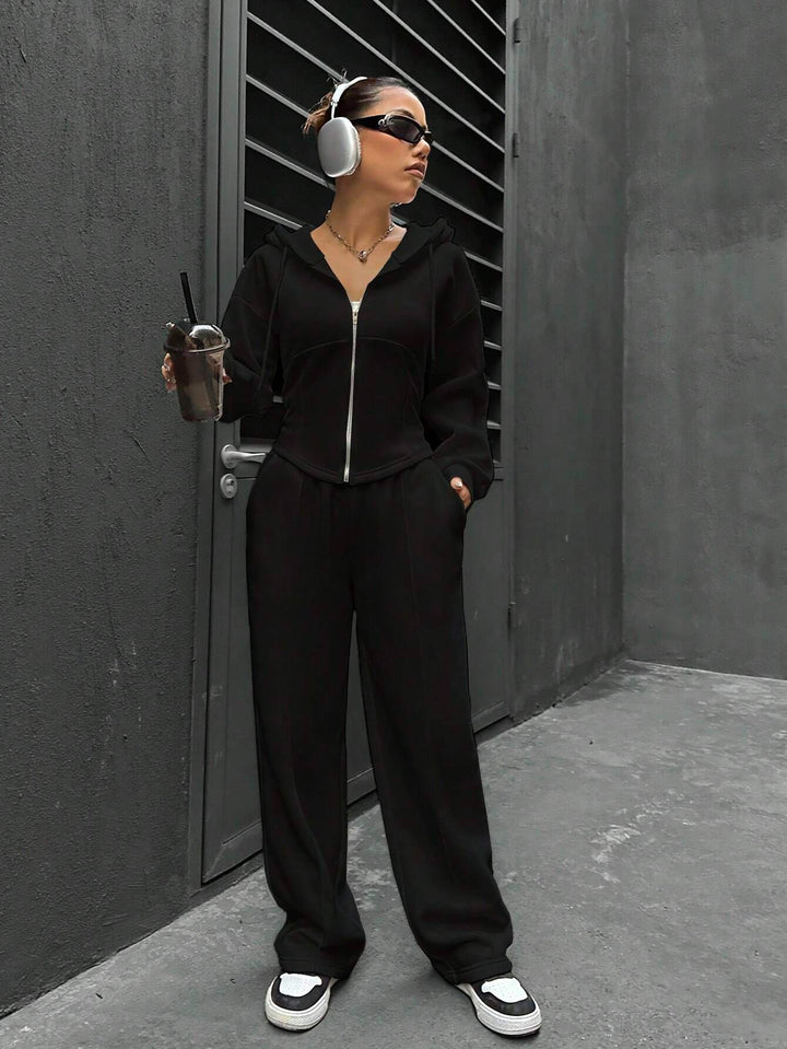 Damen Zip-Hoodie und weite Sweatpants Set mit taillierter Nahtführung Echo Archiv