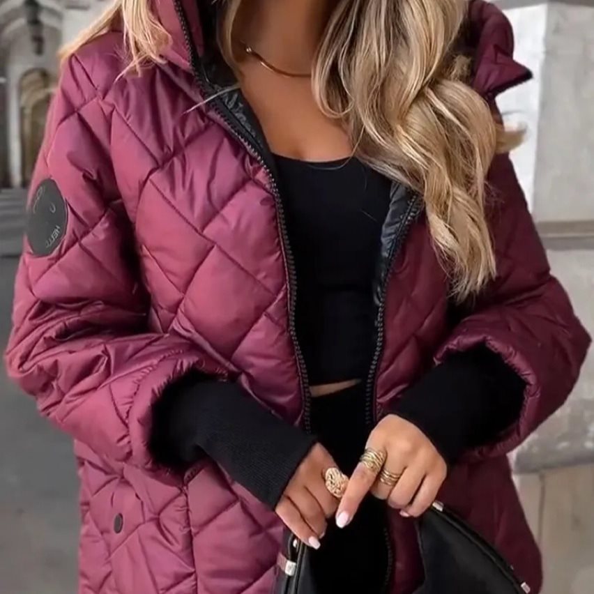 Damen Wattierte Kapuzen-Steppjacke mit Karosteppung, leichter Thermofüllung und durchgehendem Reißverschluss Echo Archiv