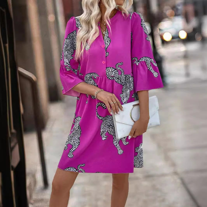 Damen nan lockeres Tunika-Kleid mit geraffter Taillennaht, Knopfleiste und grafischem Tier-Silhouettenprint Echo Archiv