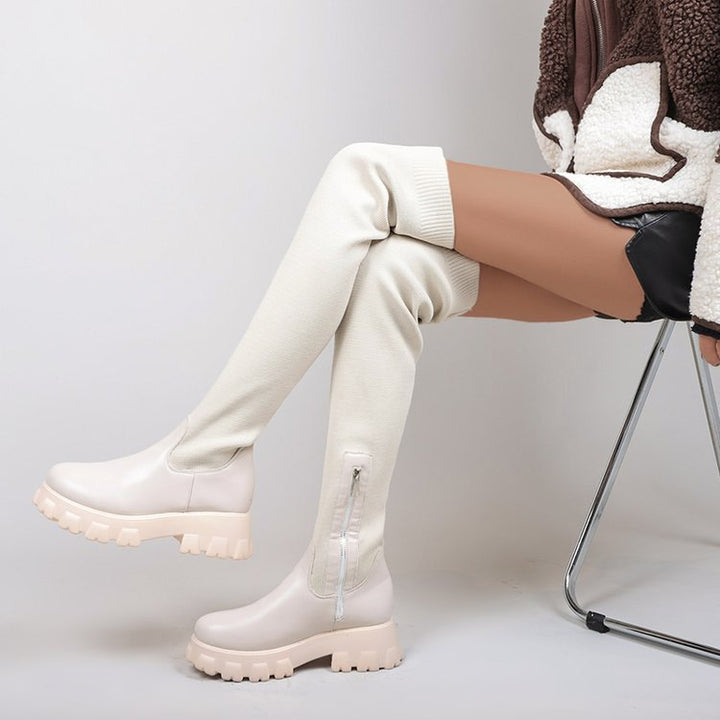 Damen Overknee-Stiefel mit elastischem Strickschaft, seitlichem Reißverschluss und markanter Chunky‑Lug‑Sohle Echo Archiv