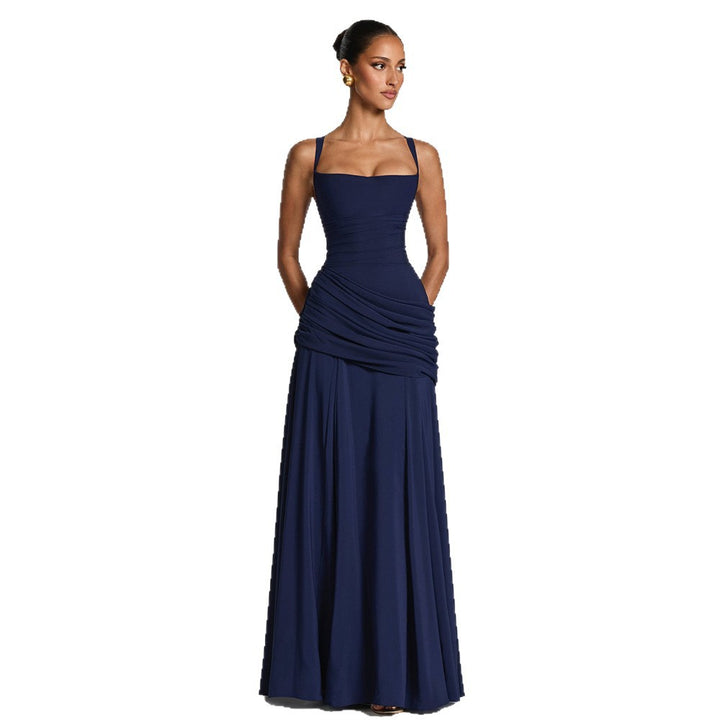 Damen Elegantes Maxikleid mit tailliertem Design und zarten Raffungselementen Echo Archiv