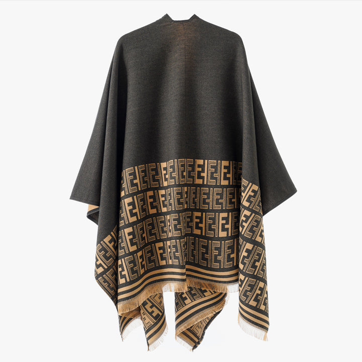 Damen Eleganter Cape-Überwurf im Kimono-Schnitt mit eingewebtem Monogramm und Fransensaum Echo Archiv