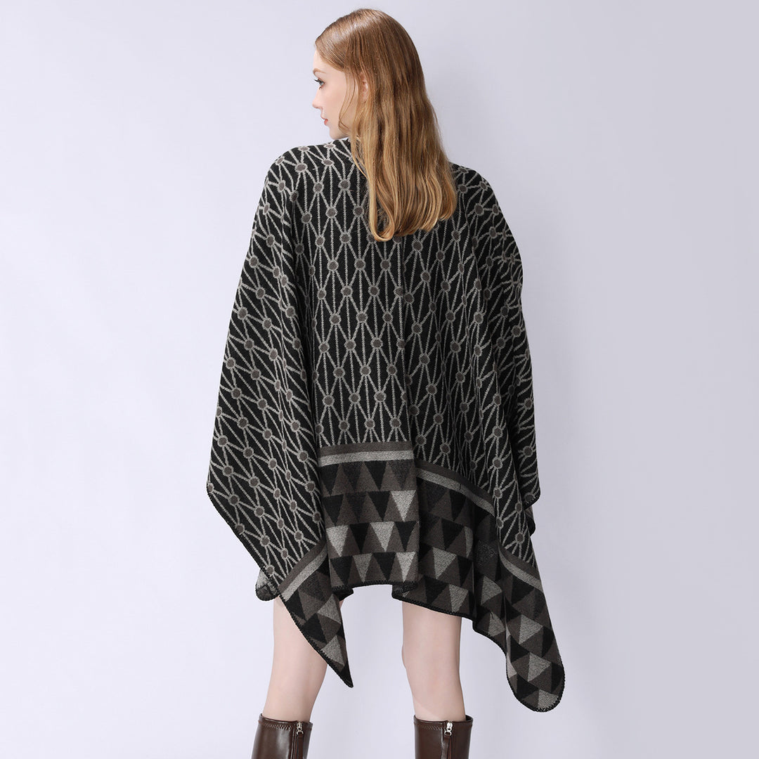 Damen Strukturiertes Jacquard-Poncho-Überwurf mit grafischem Ethno-Muster und offenem Kimono-Fall – Célinea