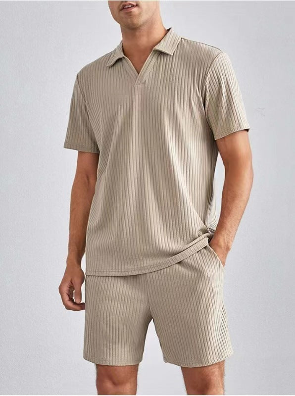Herren Freizeit-Set mit strukturiertem Oberteil und Shorts Echoarchiv