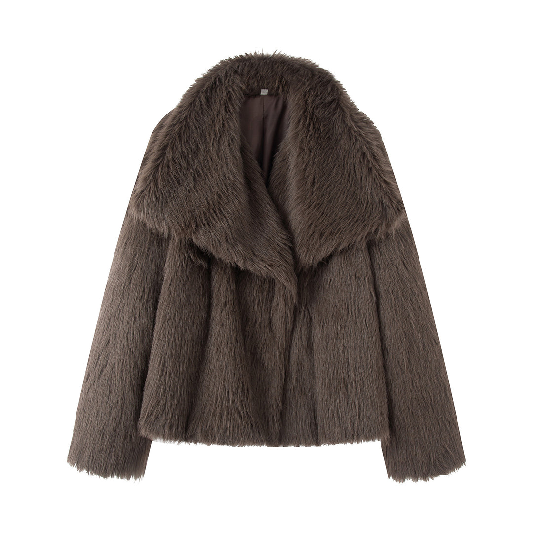 Damen kurze Kunstfelljacke mit extra großem Schalkragen und luxuriöser Softwattierung – Célinea