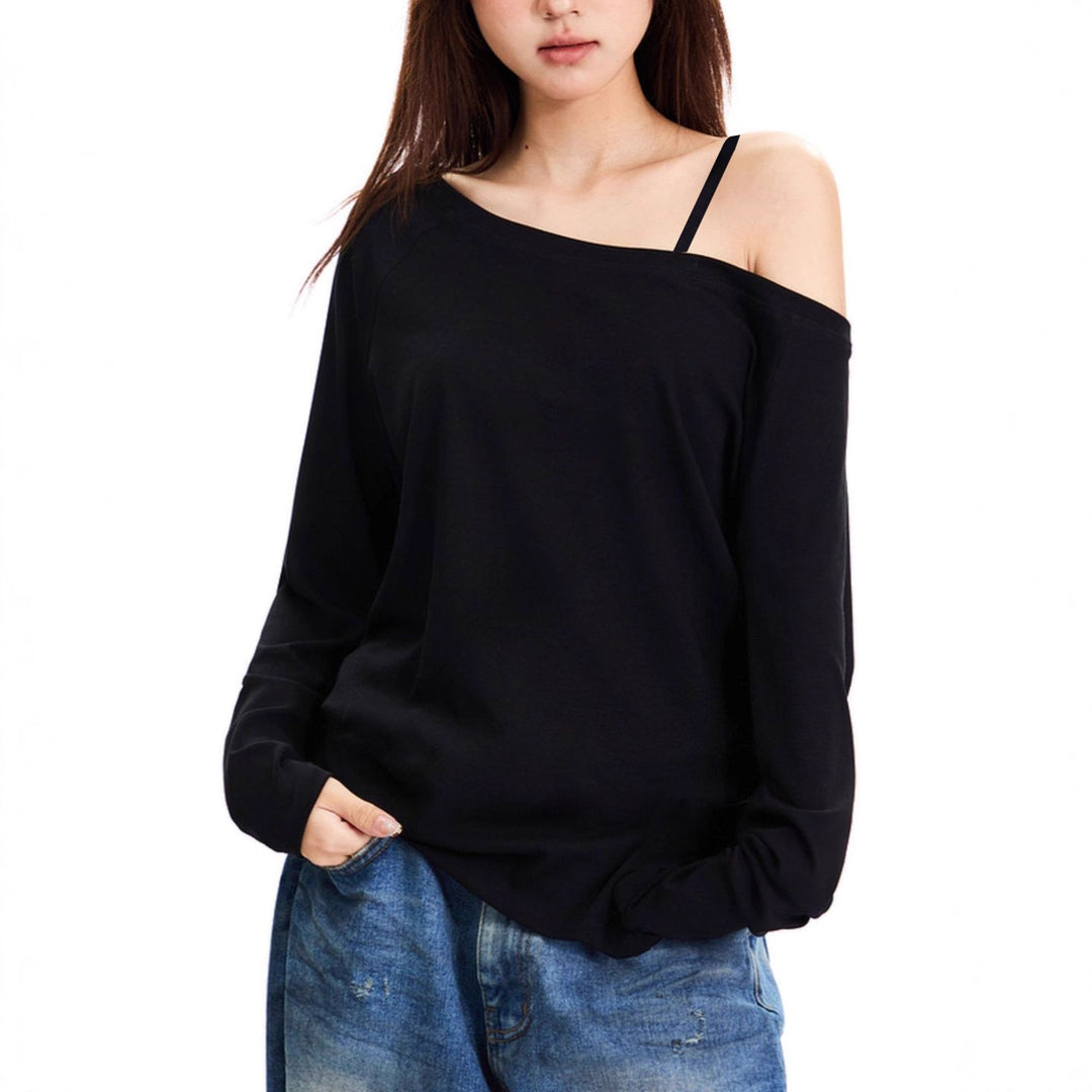 Damen nan asymmetrisches Off-Shoulder Langarmshirt aus Baumwollstretch mit lässigem Oversize-Schnitt Echo Archiv