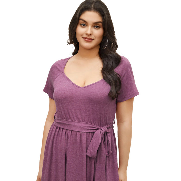 Damen lässiges Maxikleid mit Taillengürtel und V-Ausschnitt Echo Archiv