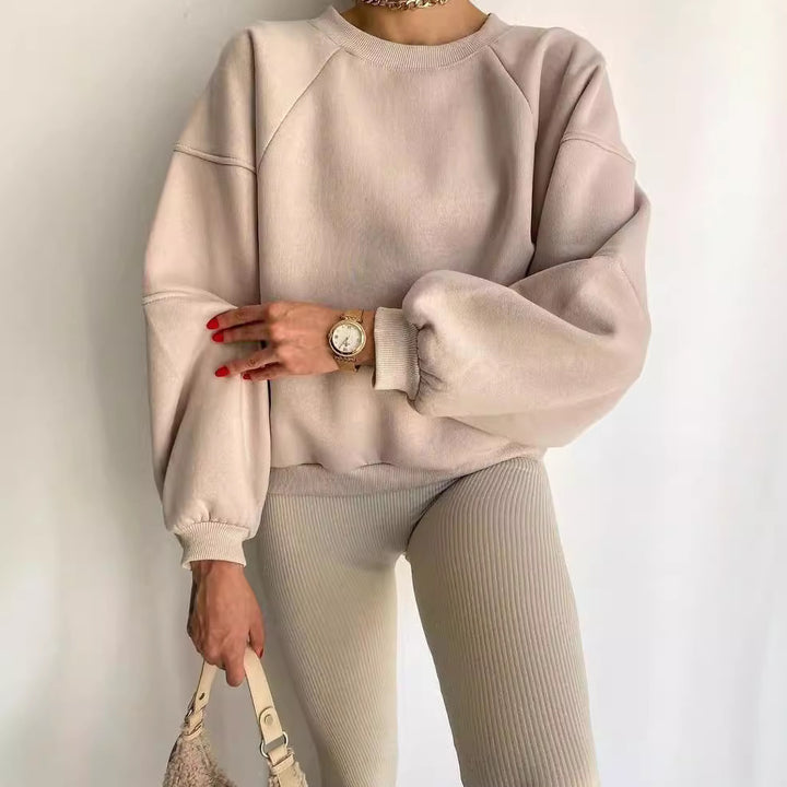 Damen Komfort-Loungewear Kombination Oversize-Sweatshirt mit High-Waist Biker-Shorts Echoarchiv