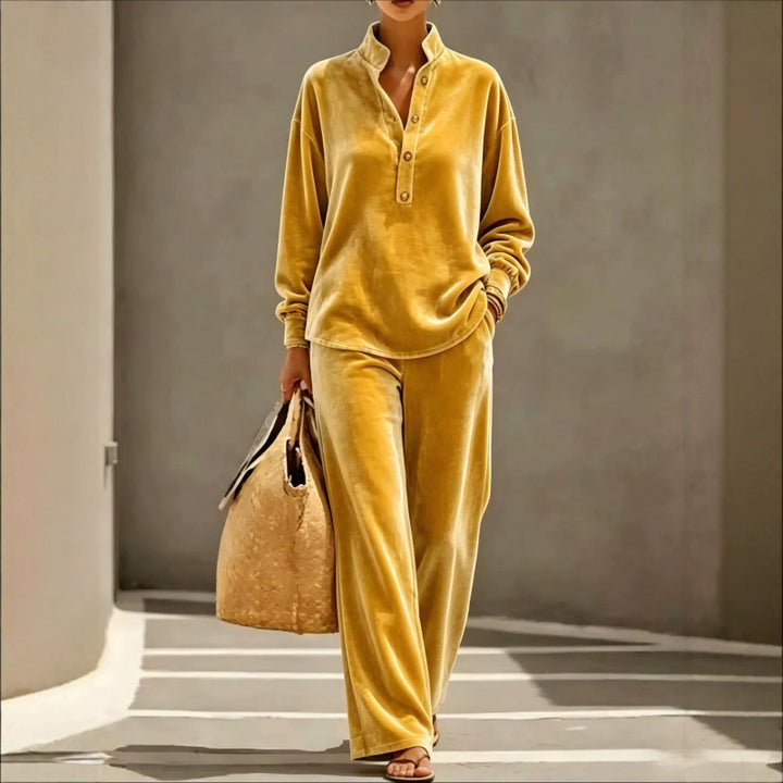 Damen Velours-Loungewear-Set mit Stehkragen-Henleytop und weiter Palazzohose Echoarchiv
