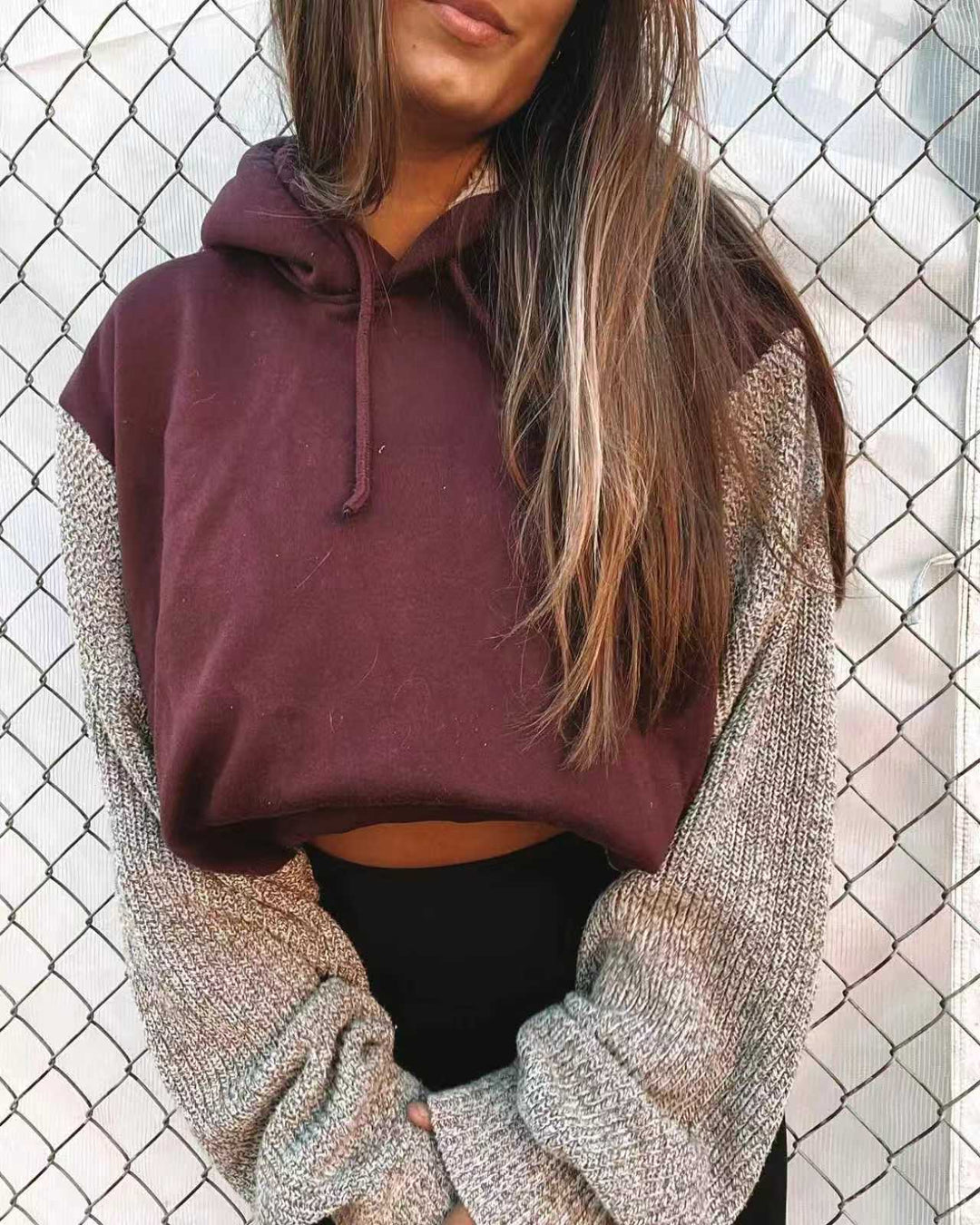 Damen nan Kapuzen-Cropped-Pullover mit weitgeschnittenen Strickärmeln und Kordelzug Echo Archiv