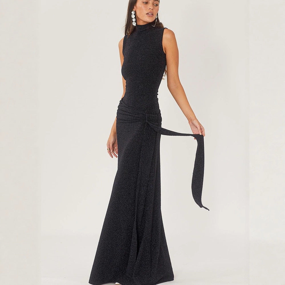 Damen Elegantes Maxikleid mit hochgeschlossenem Kragen und drapiertem Detail Echo Archiv