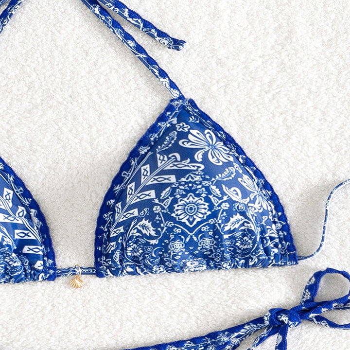 Damen Triangel-Bikini mit verspieltem Muster und eleganten Bindebändern Echo Archiv