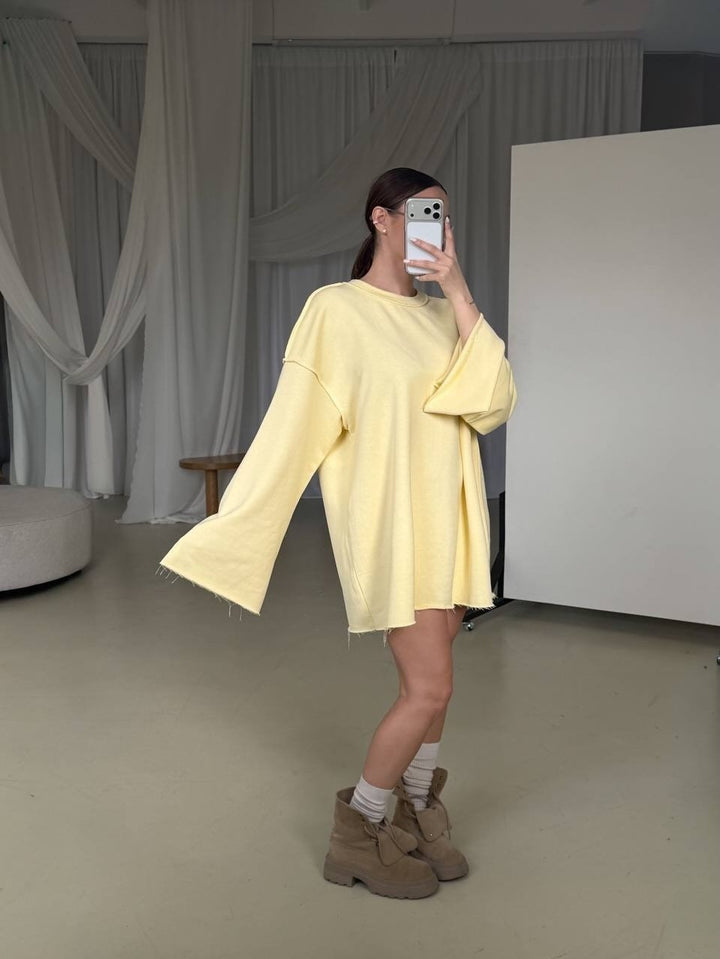 Damen Oversized Sweaterkleid mit weiten Trompetenärmeln – Mavelle