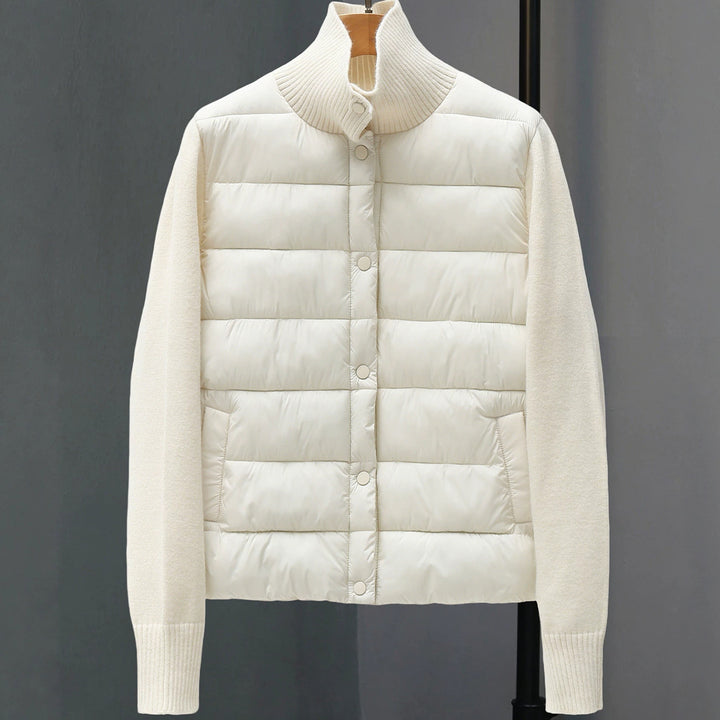 Damen Kurz gefütterte Steppjacke mit gestrickten Ärmeln und Rippkragen Echo Archiv